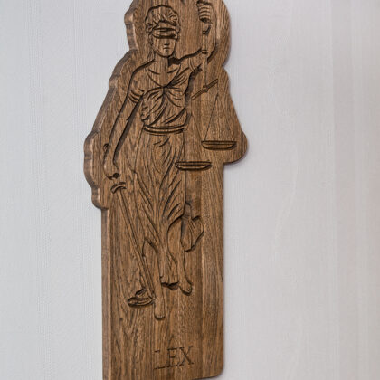 Wall wood decor – Temida. Made out of oak wood.